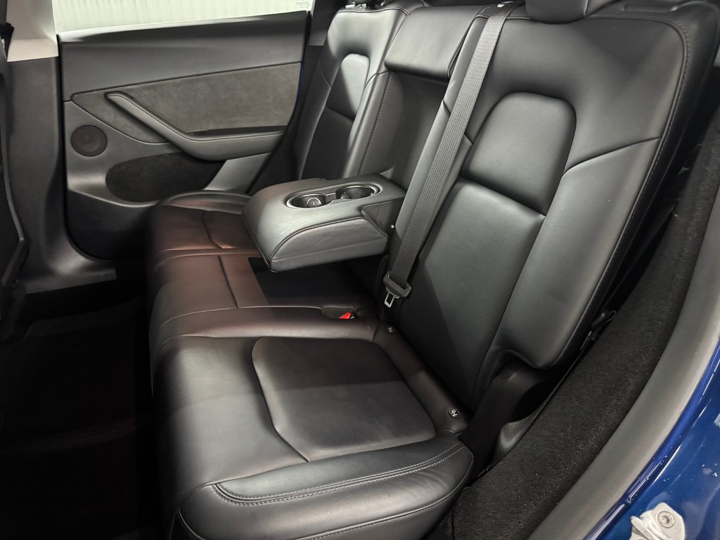 Tesla Model Y Long Range AWD GPS Mags Cuir Toit Panoramique 2023 à Shawinigan, Québec - 28 - w1024h768px