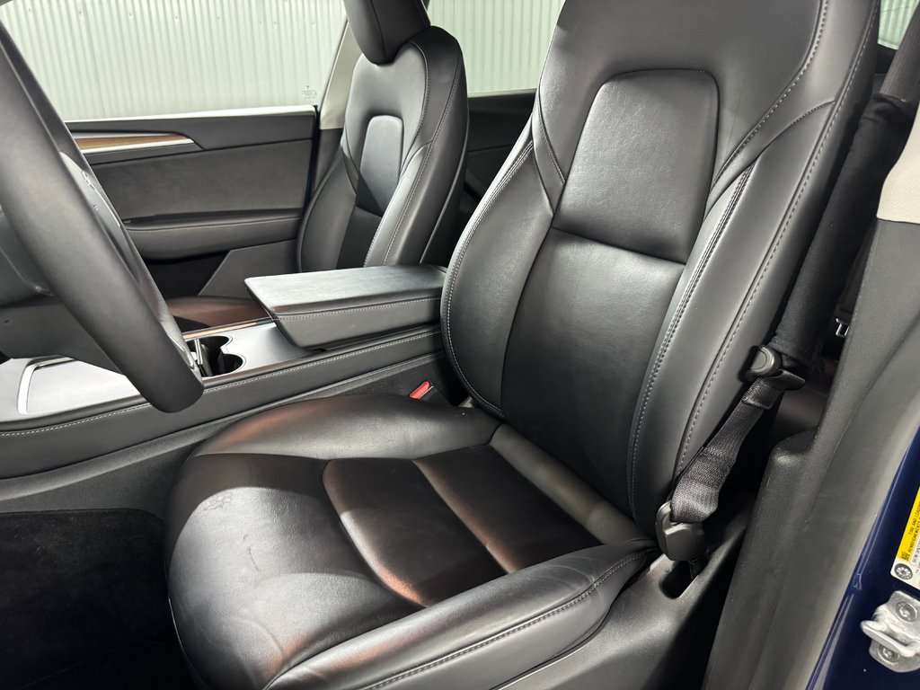 Tesla Model Y Long Range AWD GPS Mags Cuir Toit Panoramique 2023 à Shawinigan, Québec - 23 - w1024h768px