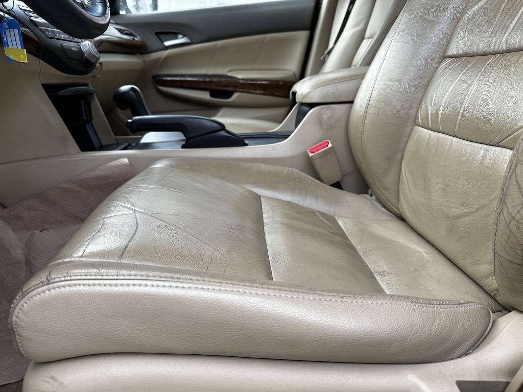 Honda Accord EX 2010-7