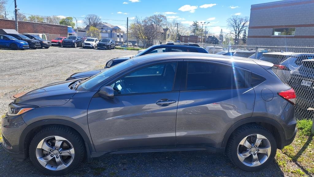 2022  HR-V LX in Longueuil, Quebec - 7 - w1024h768px