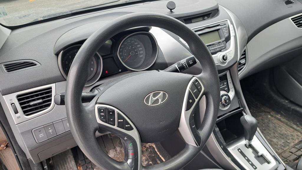 2013 Hyundai Elantra GL AUTO-6