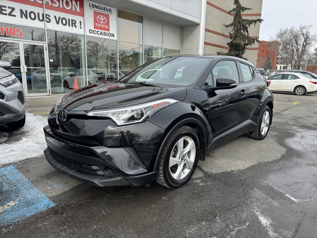 2018  C-HR XLE in Longueuil, Quebec - 1 - w1024h768px