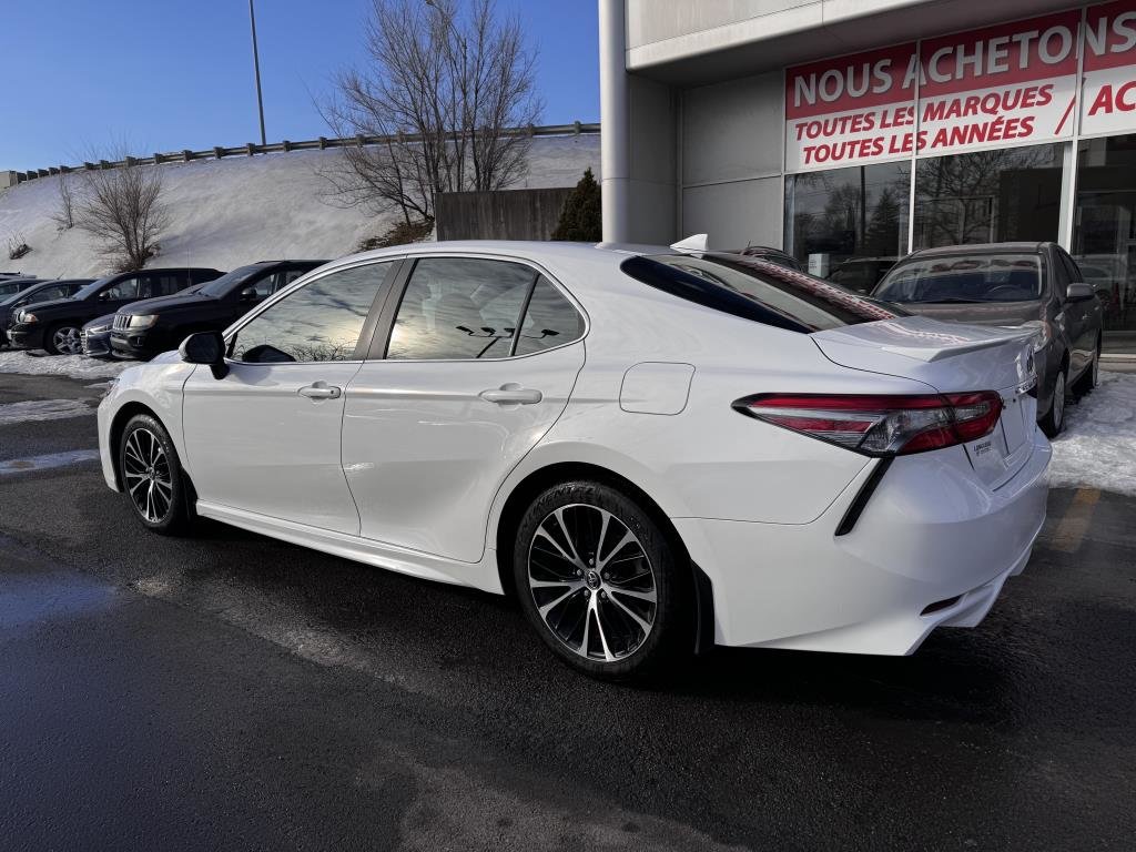 2018  Camry SE in Longueuil, Quebec - 2 - w1024h768px