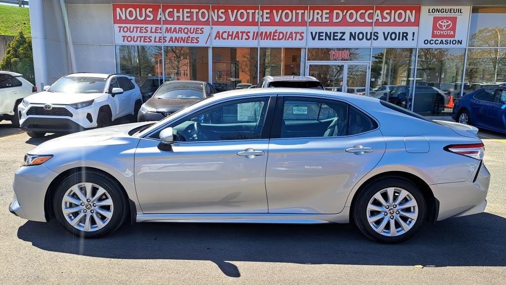 2020  Camry SE in Longueuil, Quebec - 6 - w1024h768px