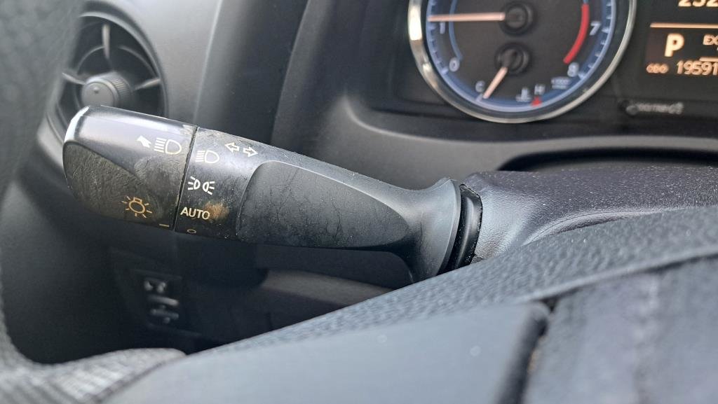 Toyota Corolla CE CVT 2018-7
