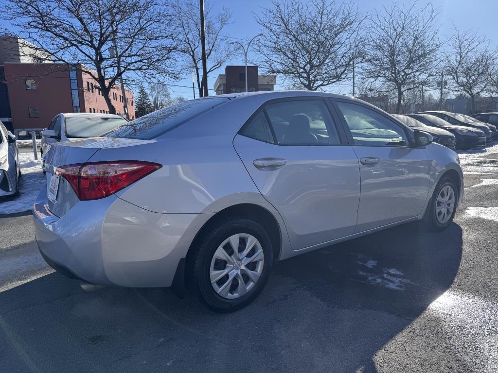2019  Corolla CE in Longueuil, Quebec - 3 - w1024h768px