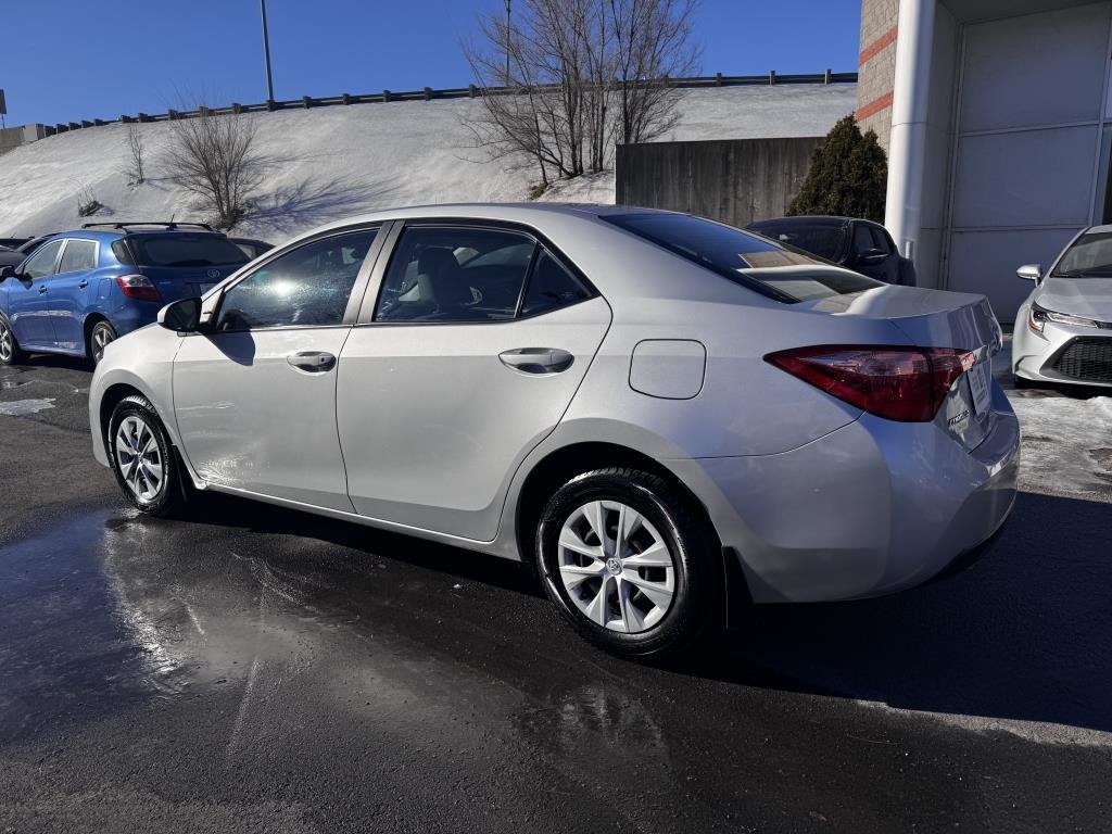 2019  Corolla CE in Longueuil, Quebec - 2 - w1024h768px