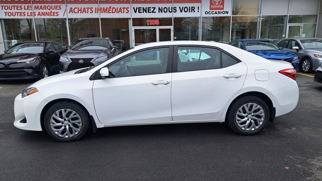 2019  Corolla LE in Longueuil, Quebec - 5 - w1024h768px
