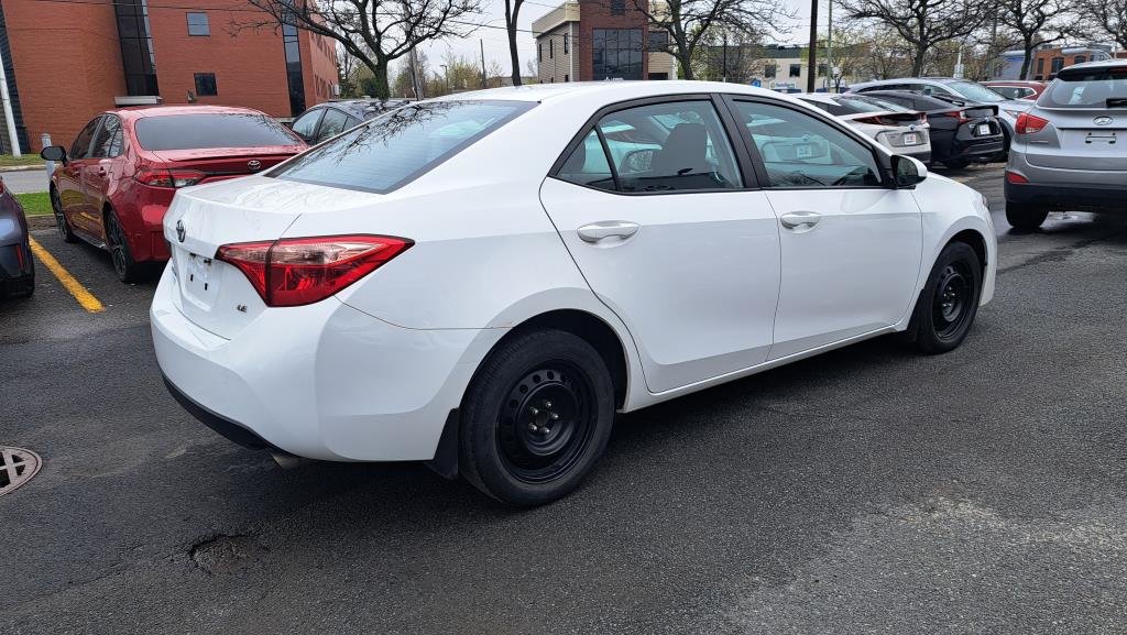 2019  Corolla LE in Longueuil, Quebec - 3 - w1024h768px
