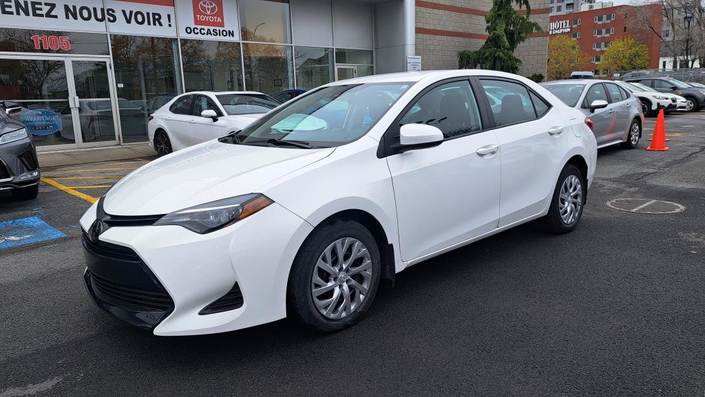 2019  Corolla LE in Longueuil, Quebec - 1 - w1024h768px