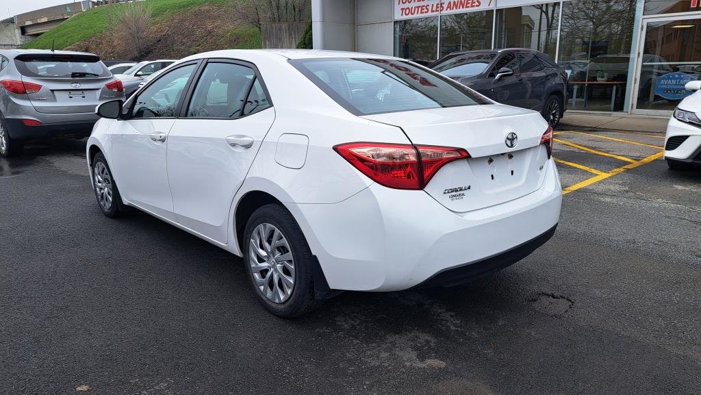 2019  Corolla LE in Longueuil, Quebec - 4 - w1024h768px