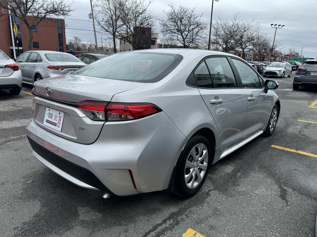 2022  Corolla LE in Longueuil, Quebec - 4 - w1024h768px