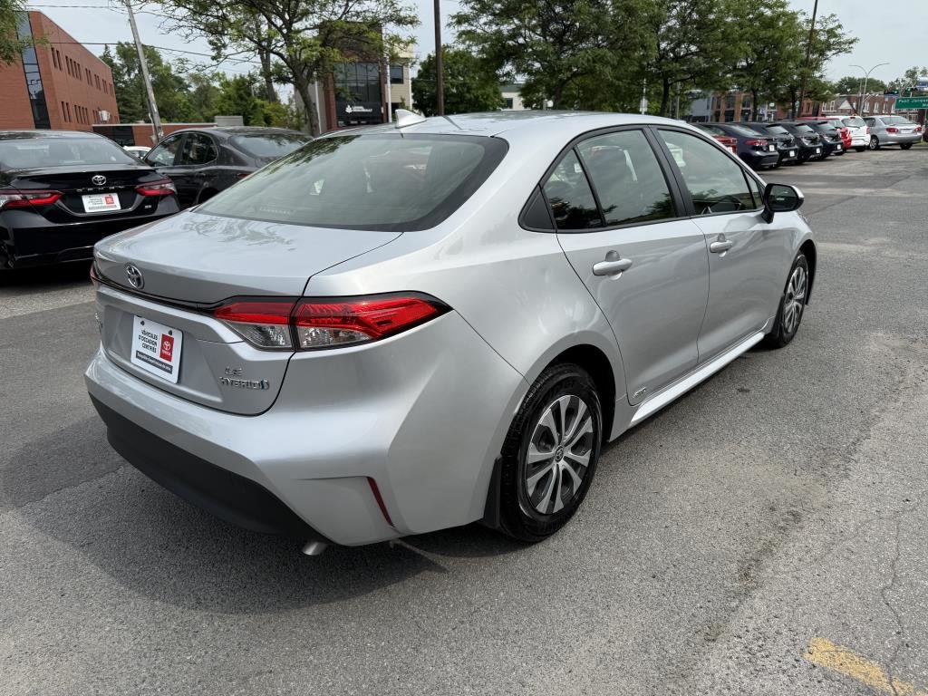 Toyota Corolla HYBRIDE LE AWD 2023-5