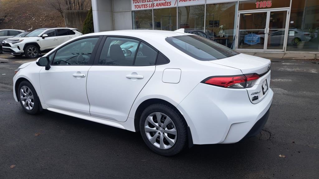 Toyota Corolla LE 2024-4