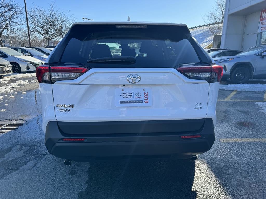 2019  RAV4 LE in Longueuil, Quebec - 3 - w1024h768px