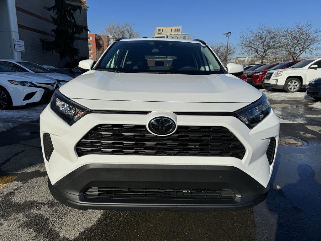 2019  RAV4 LE in Longueuil, Quebec - 8 - w1024h768px