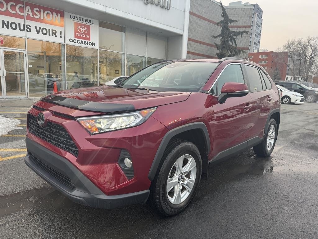 2019  RAV4 XLE in Longueuil, Quebec - 1 - w1024h768px