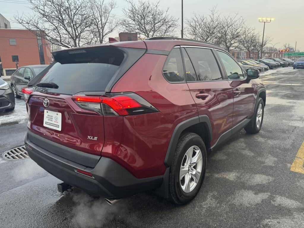 2019  RAV4 XLE in Longueuil, Quebec - 4 - w1024h768px
