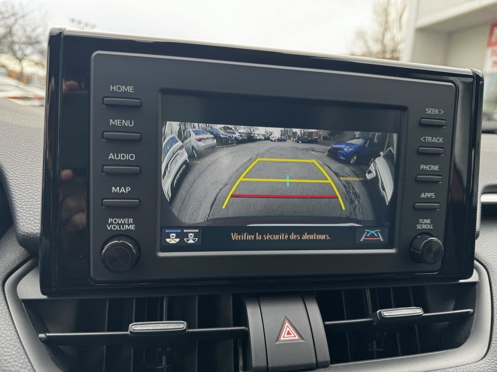 2019  RAV4 XLE in Longueuil, Quebec - 15 - w1024h768px