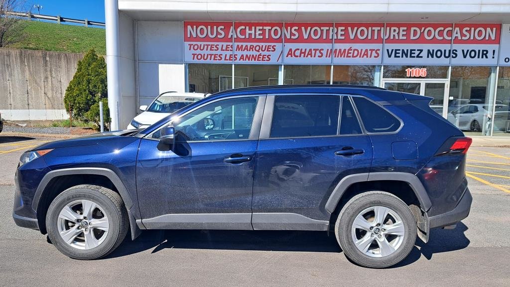 2020  RAV4 XLE in Longueuil, Quebec - 5 - w1024h768px