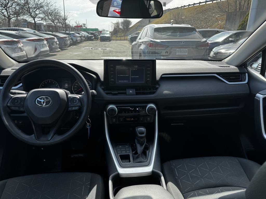 2021  RAV4 LE in Longueuil, Quebec - 9 - w1024h768px