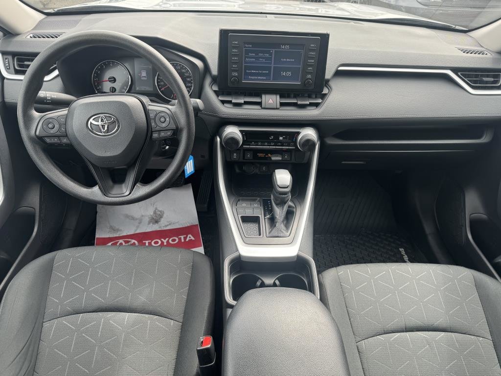 2021  RAV4 LE in Longueuil, Quebec - 8 - w1024h768px