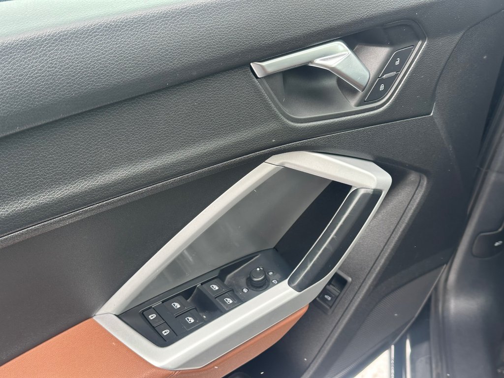 Audi Q3 Komfort QUATTRO CUIR TOIT PANORAMIQUE 2022 à St-Jean-Sur-Richelieu, Québec - 16 - w1024h768px