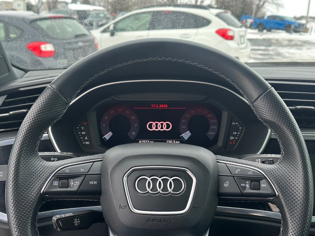 2023 Audi Q3 Progressiv SLINE QUATTRO CUIR TOIT PANORAMIQUE in St-Jean-Sur-Richelieu, Quebec - 22 - w1024h768px