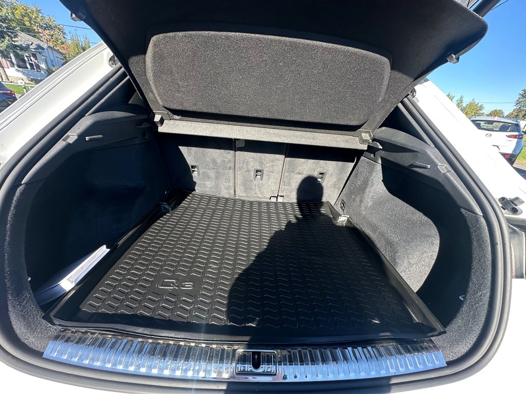 Audi Q3 Komfort SLINE CUIR TOIT PANORAMIQUE 2024 à St-Jean-Sur-Richelieu, Québec - 13 - w1024h768px