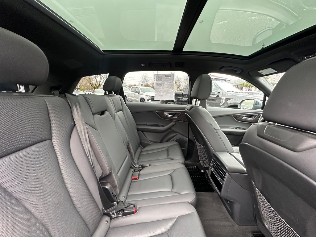 Audi Q7 Progressiv QUATTRO SLINE BLACK PACK 2021 à St-Jean-Sur-Richelieu, Québec - 15 - w1024h768px