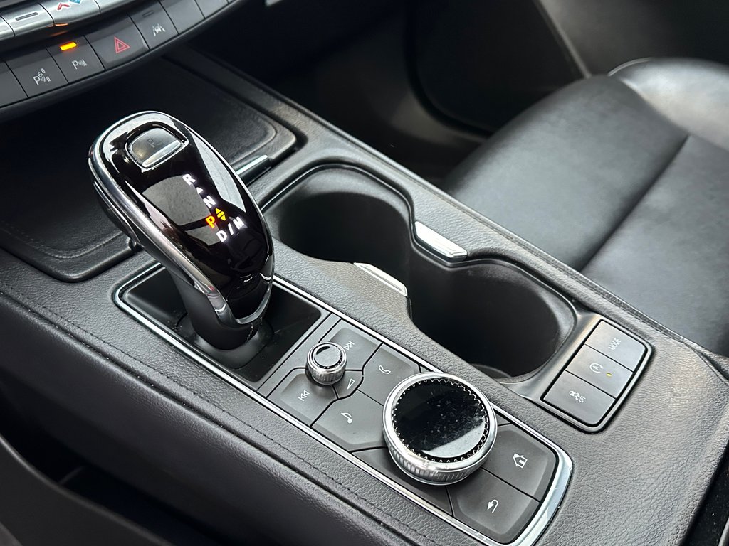 2023 Cadillac XT4 AWD 350 T Sport CUIR TOIT PANORAMIQUE in St-Jean-Sur-Richelieu, Quebec - 27 - w1024h768px