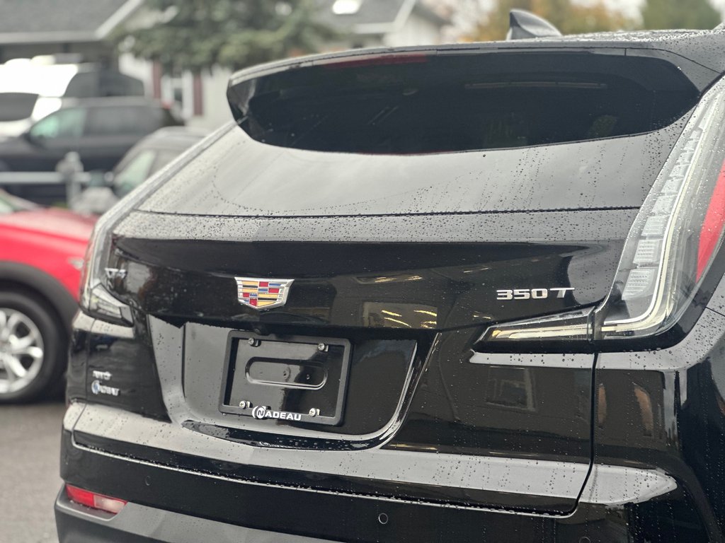 2023 Cadillac XT4 AWD 350 T Sport CUIR TOIT PANORAMIQUE in St-Jean-Sur-Richelieu, Quebec - 11 - w1024h768px