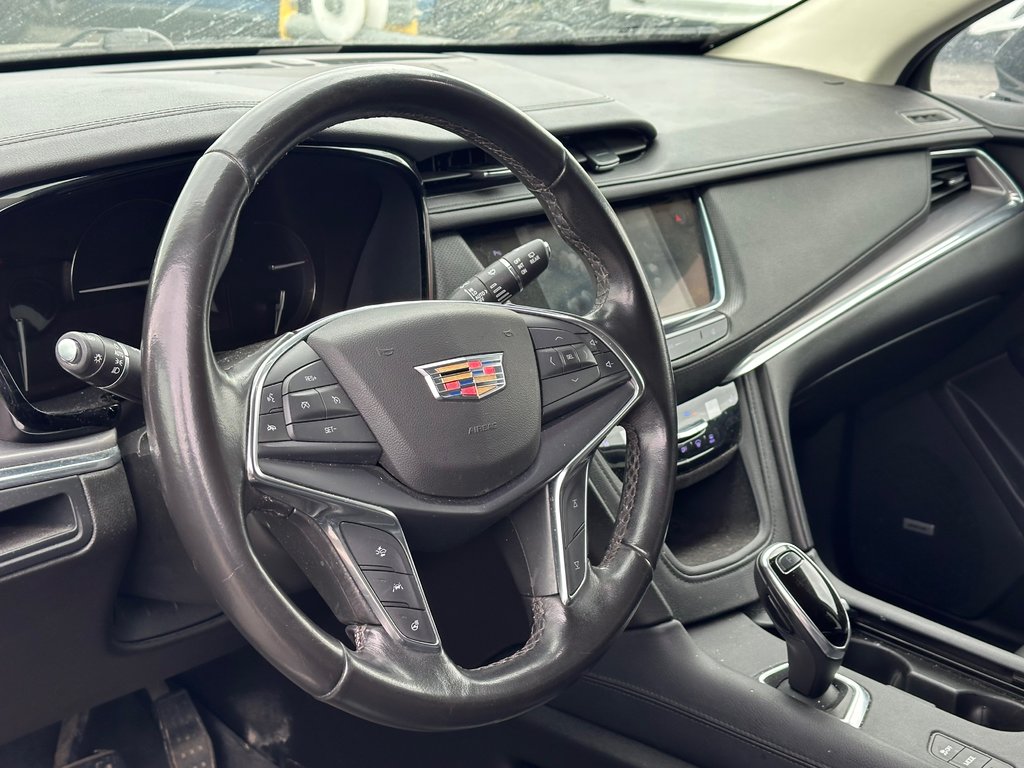 Cadillac XT5 Luxury AWD CUIR TOIT PANORAMIQUE AWD 2019 à St-Jean-Sur-Richelieu, Québec - 3 - w1024h768px