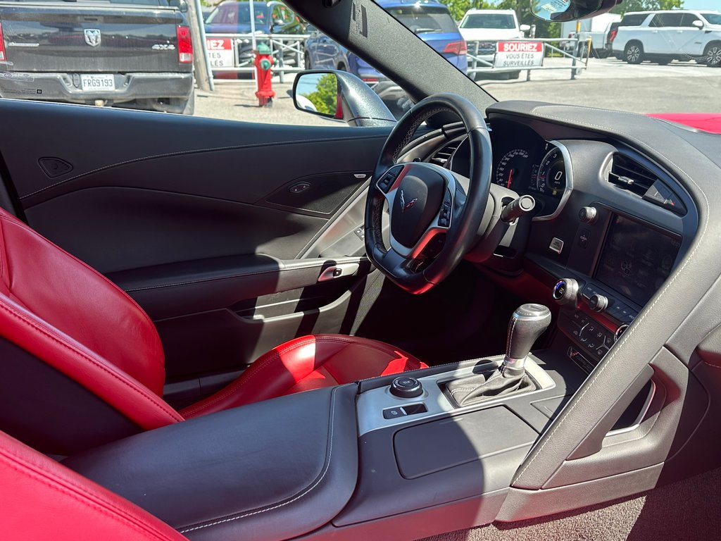 Chevrolet Corvette 1LT DÉCAPOTABLE TRACK PACK SEULEMENT 021168 KM 2016 à St-Jean-Sur-Richelieu, Québec - 11 - w1024h768px