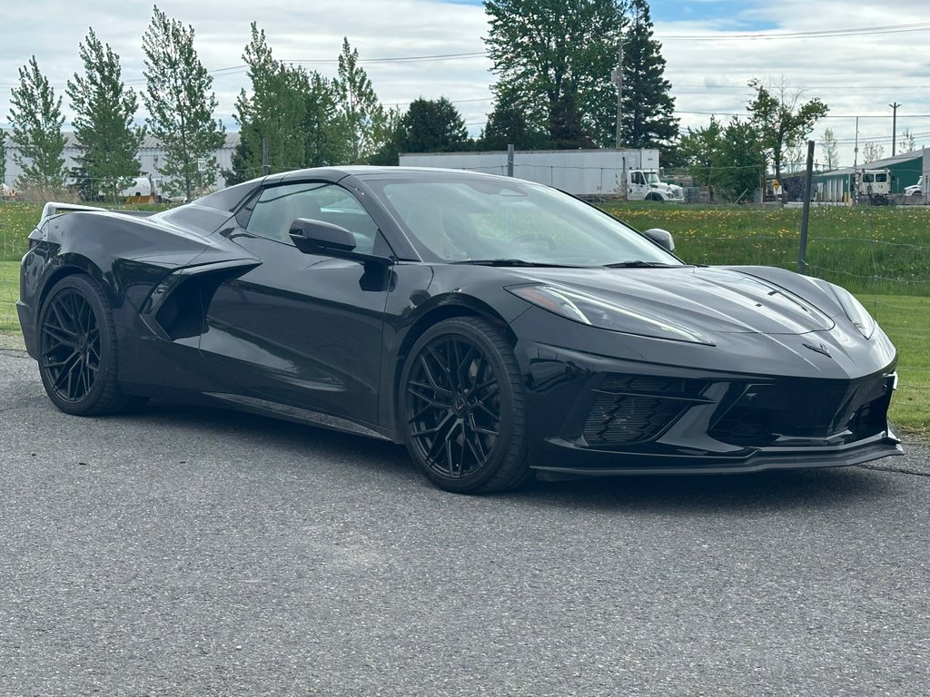2024 Chevrolet Corvette 2LT STINGRAY PERFORMANCE Z51 DÉCAPOTABLE in St-Jean-Sur-Richelieu, Quebec - 12 - w1024h768px
