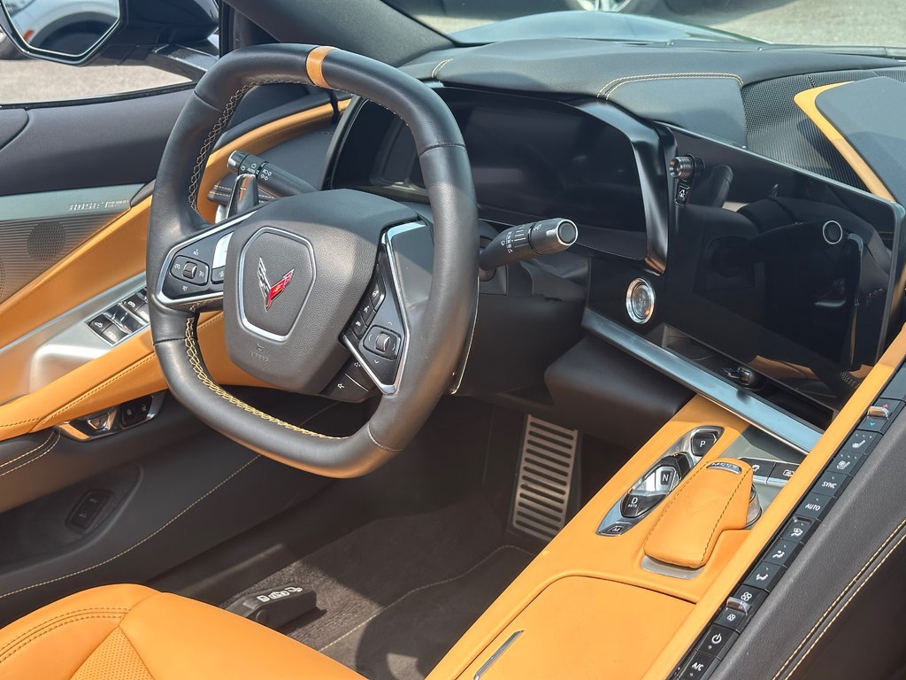 Chevrolet Corvette 2LT STINGRAY PERFORMANCE Z51 DÉCAPOTABLE 2024 à St-Jean-Sur-Richelieu, Québec - 3 - w1024h768px