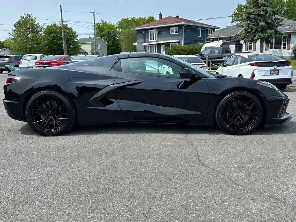 Chevrolet Corvette 2LT STINGRAY PERFORMANCE Z51 DÉCAPOTABLE 2024 à St-Jean-Sur-Richelieu, Québec - 18 - w1024h768px