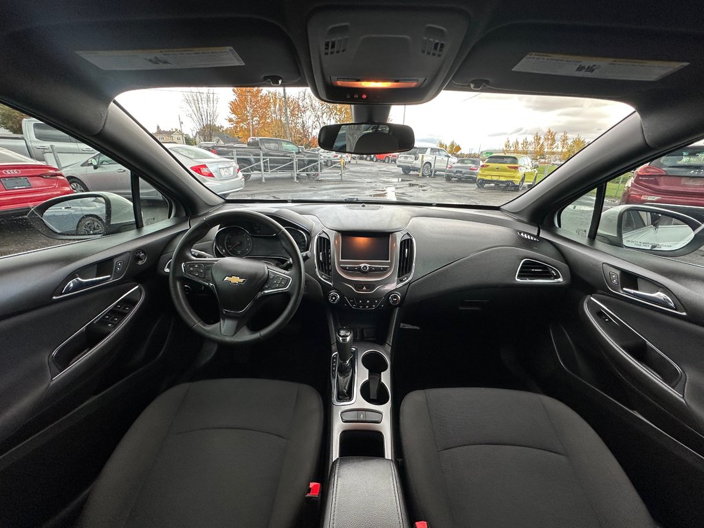 2018 Chevrolet Cruze LT RS MAGS SIEGES CHAUFFANTS in St-Jean-Sur-Richelieu, Quebec - 16 - w1024h768px