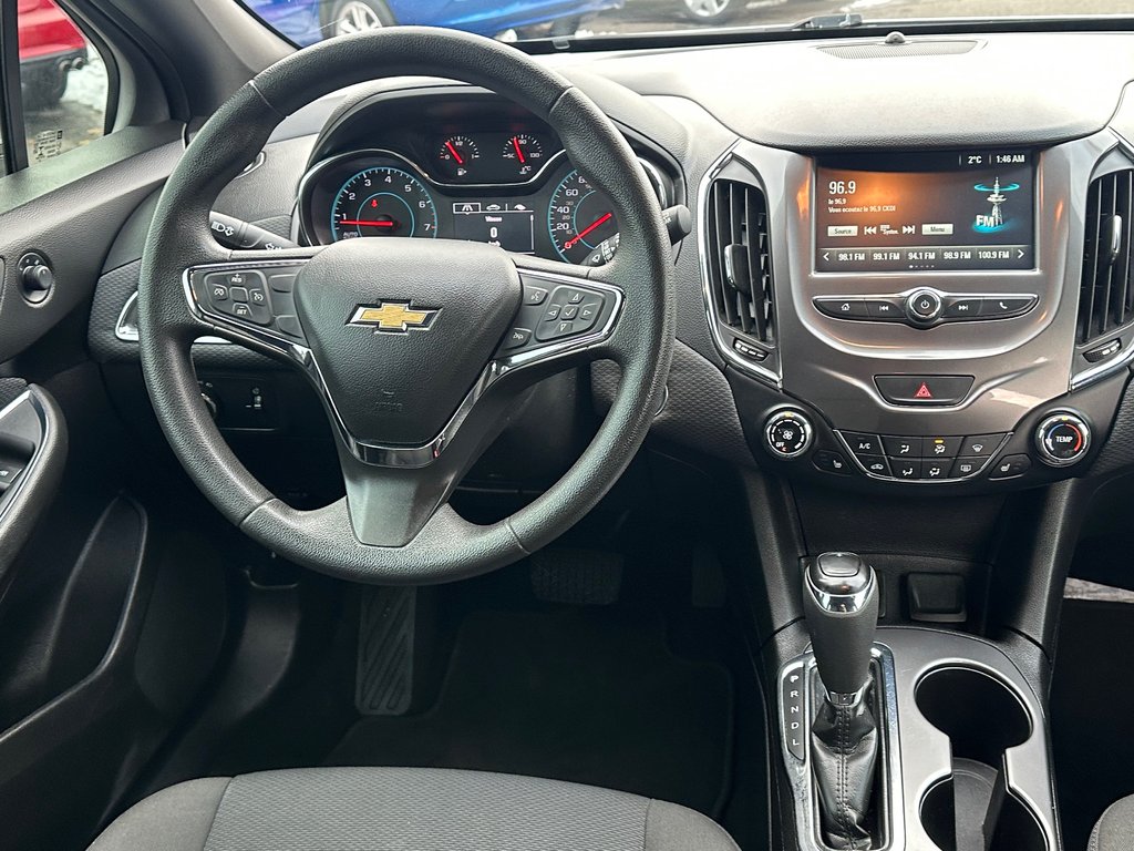 2018 Chevrolet Cruze LT RS MAGS SIEGES CHAUFFANTS in St-Jean-Sur-Richelieu, Quebec - 15 - w1024h768px