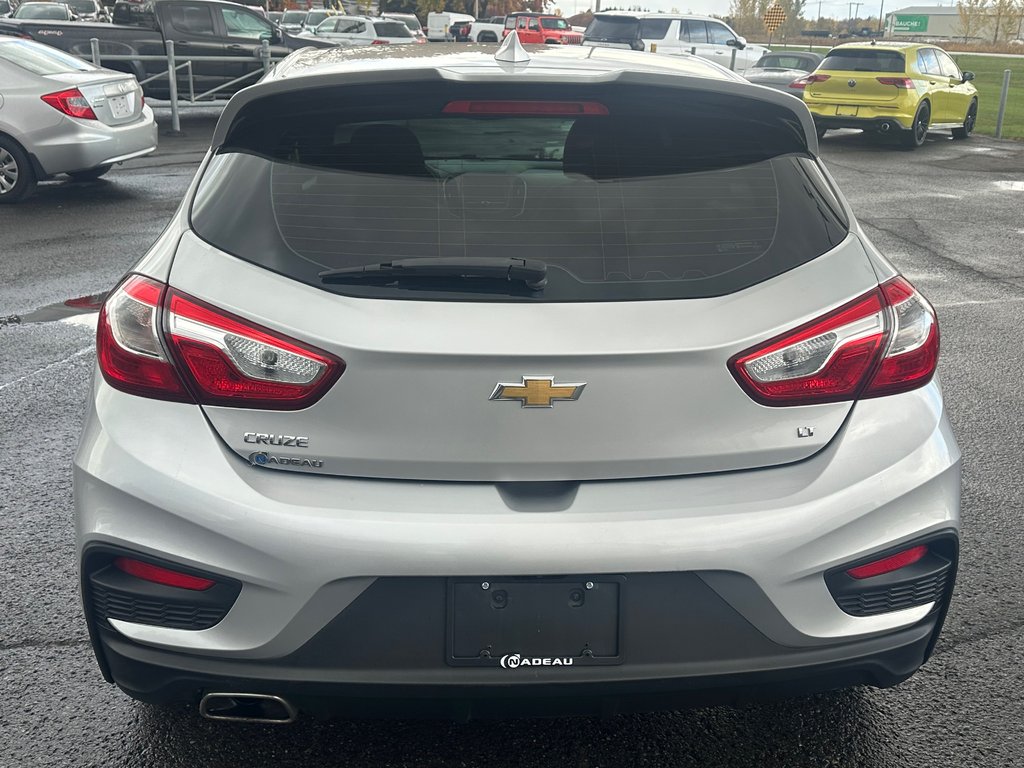 2018 Chevrolet Cruze LT RS MAGS SIEGES CHAUFFANTS in St-Jean-Sur-Richelieu, Quebec - 9 - w1024h768px