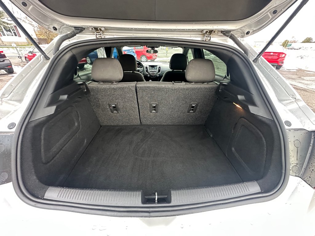 2018 Chevrolet Cruze LT RS MAGS SIEGES CHAUFFANTS in St-Jean-Sur-Richelieu, Quebec - 16 - w1024h768px