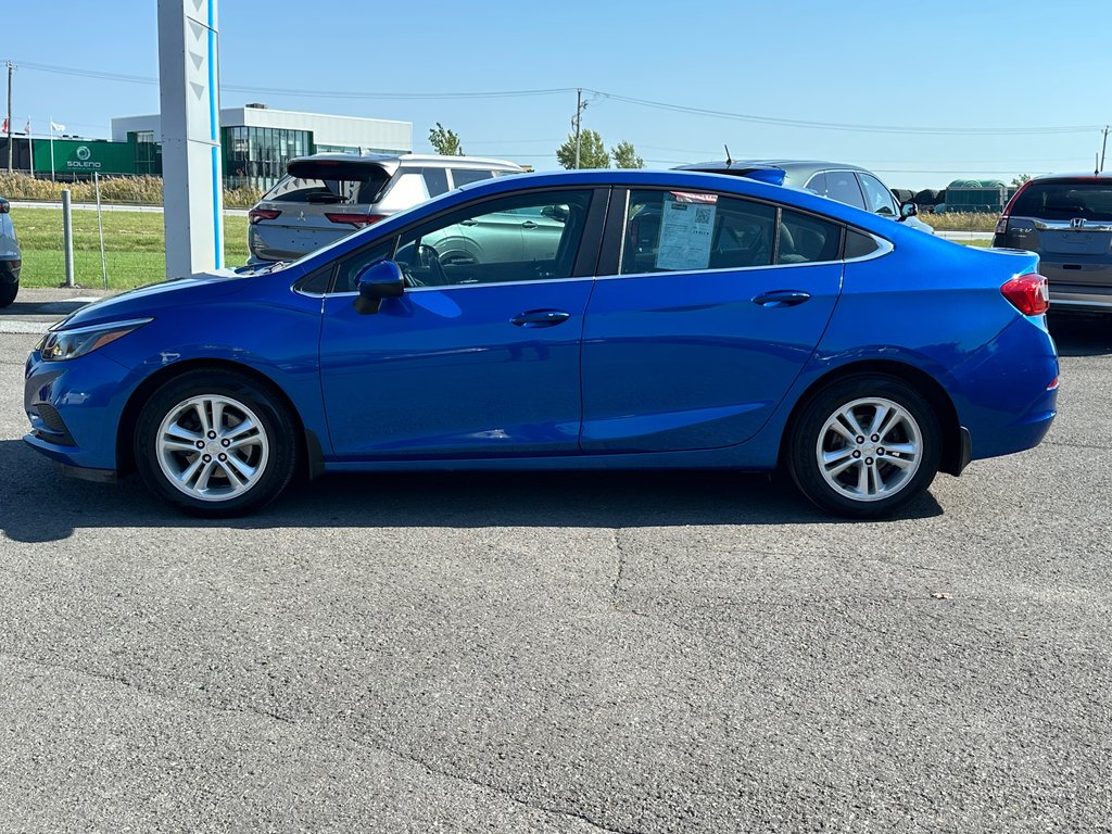2018 Chevrolet Cruze LT SEULEMENT 028910 KM in St-Jean-Sur-Richelieu, Quebec - 8 - w1024h768px