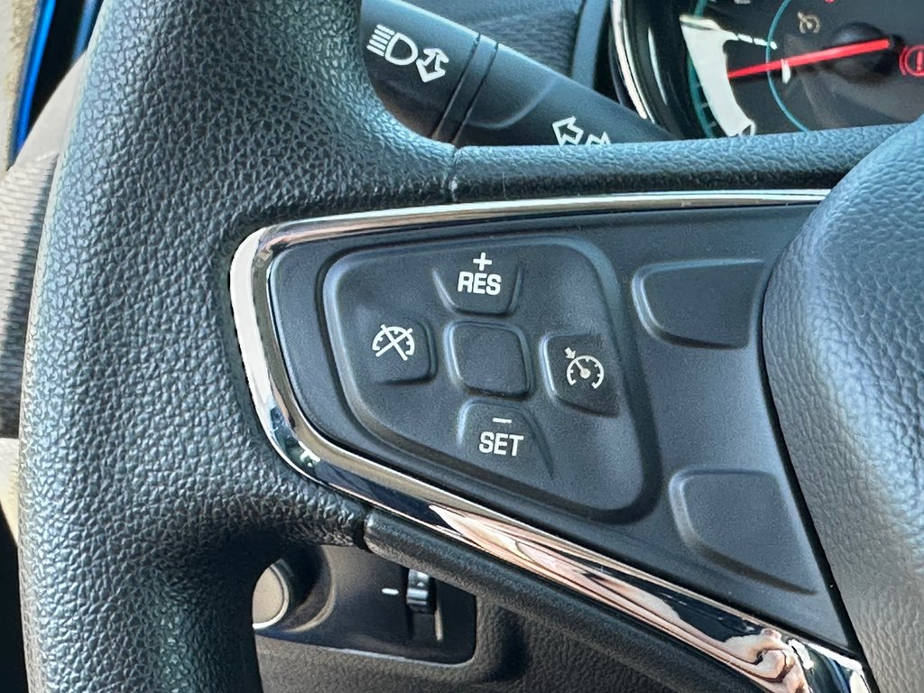 2018 Chevrolet Cruze LT SEULEMENT 028910 KM in St-Jean-Sur-Richelieu, Quebec - 23 - w1024h768px