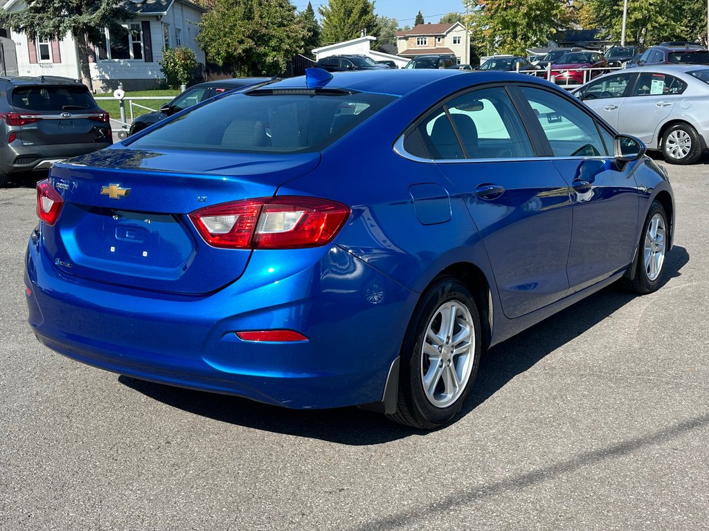2018 Chevrolet Cruze LT SEULEMENT 028910 KM in St-Jean-Sur-Richelieu, Quebec - 9 - w1024h768px