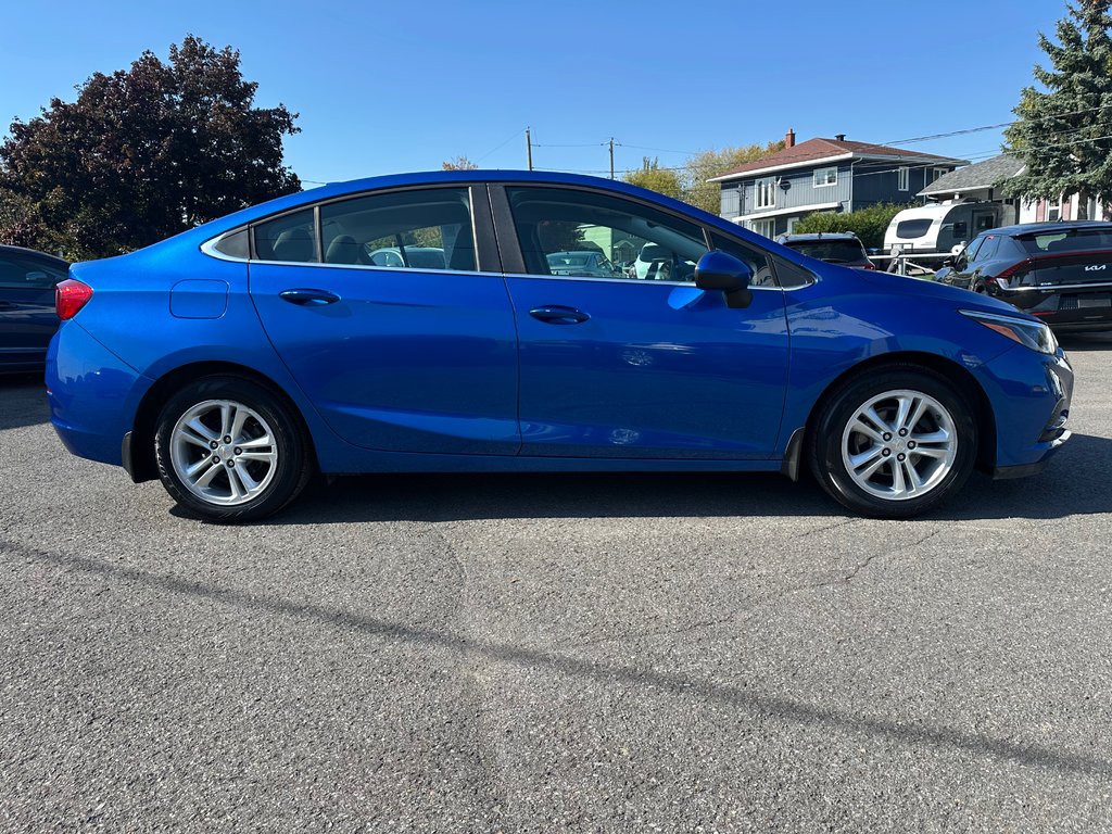 2018 Chevrolet Cruze LT SEULEMENT 028910 KM in St-Jean-Sur-Richelieu, Quebec - 10 - w1024h768px