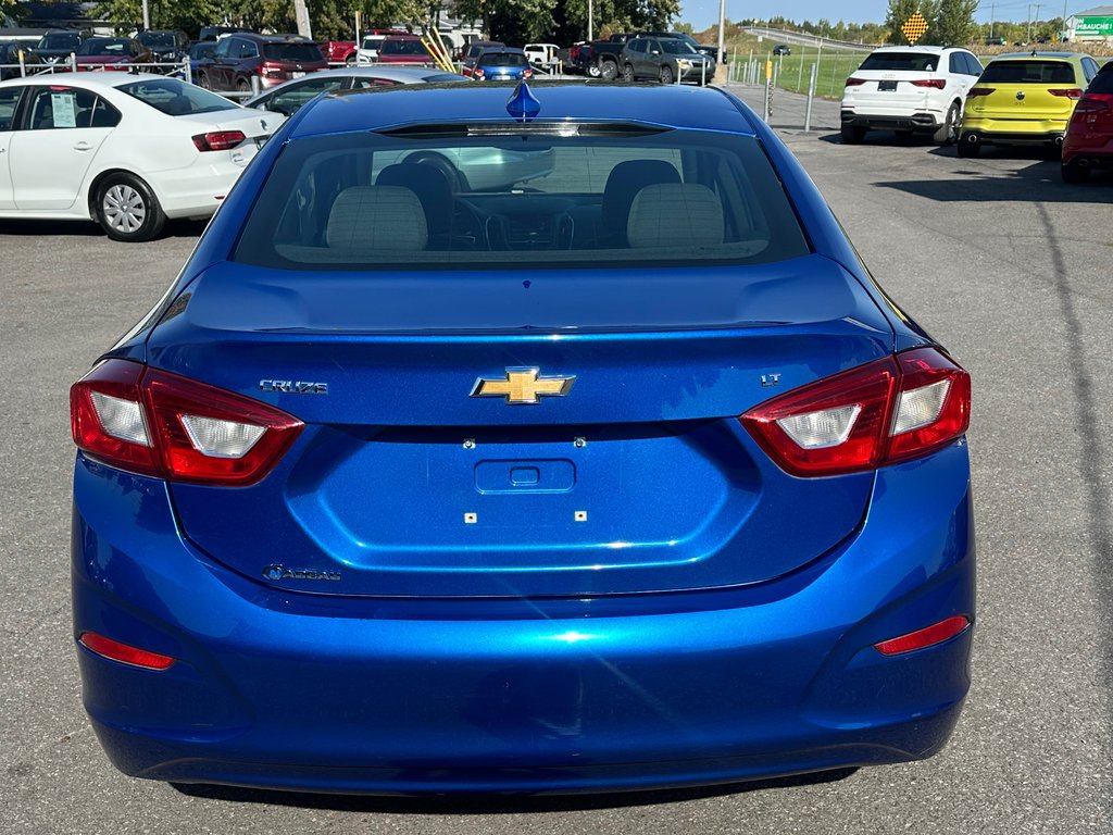 2018 Chevrolet Cruze LT SEULEMENT 028910 KM in St-Jean-Sur-Richelieu, Quebec - 7 - w1024h768px