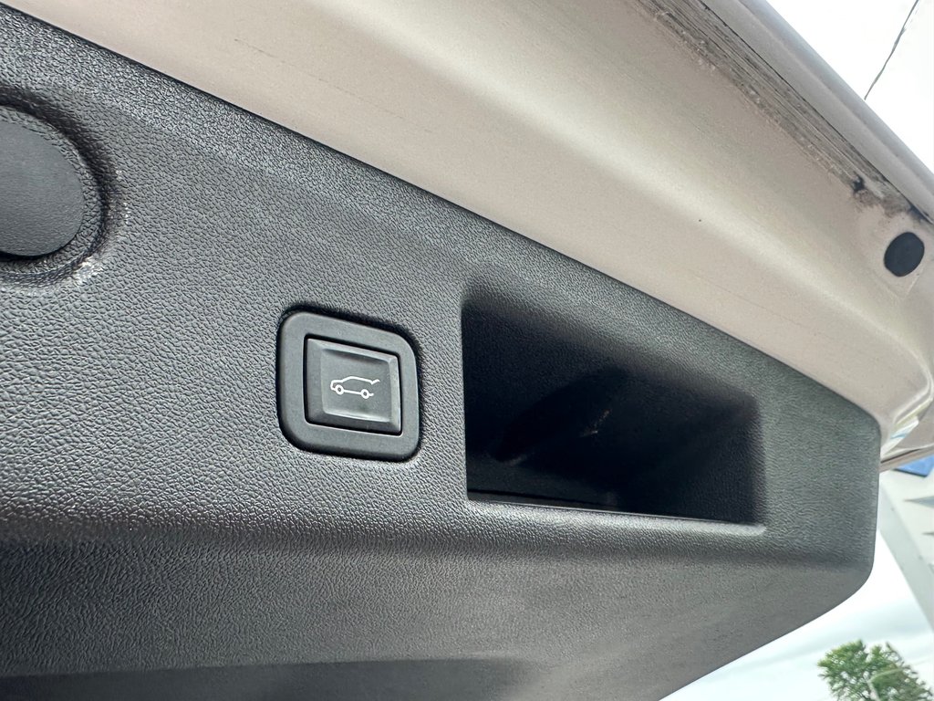 2018 Chevrolet Equinox LT SEULEMENT 050264 KM in St-Jean-Sur-Richelieu, Quebec - 17 - w1024h768px