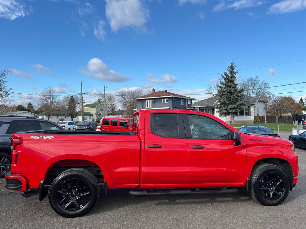 Silverado 1500 LTD Custom 4x4 6 Passagers DEMARREUR 2022 à St-Jean-Sur-Richelieu, Québec - 9 - w1024h768px