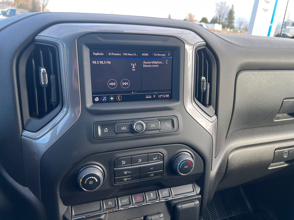 Silverado 1500 LTD Custom 4x4 6 Passagers DEMARREUR 2022 à St-Jean-Sur-Richelieu, Québec - 15 - w1024h768px