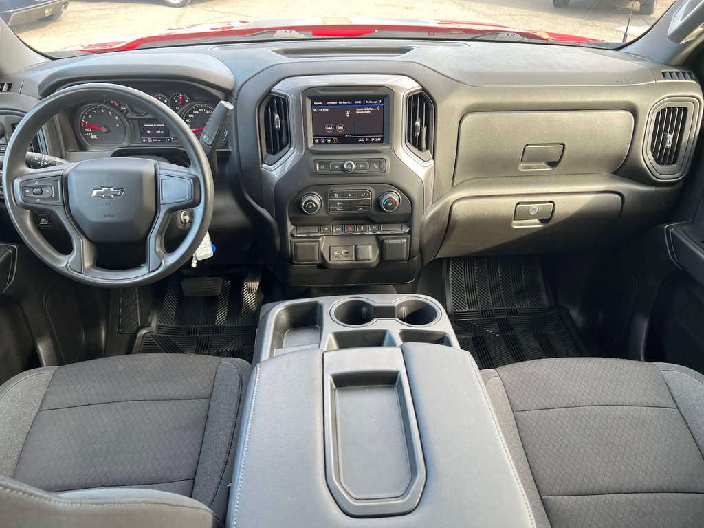 Silverado 1500 LTD Custom 4x4 6 Passagers DEMARREUR 2022 à St-Jean-Sur-Richelieu, Québec - 3 - w1024h768px